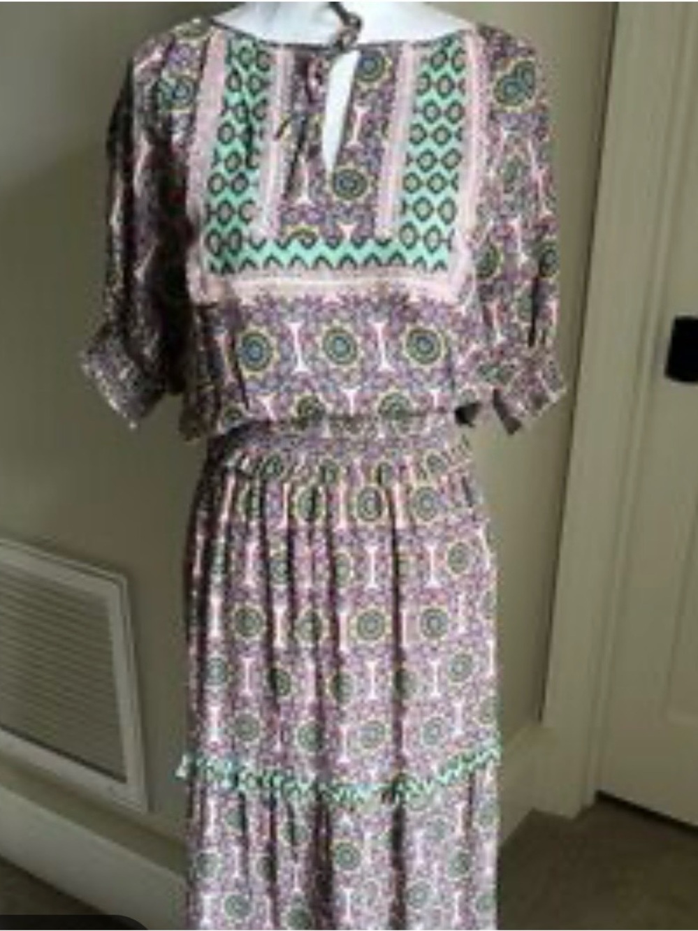 Nicole Miller top (skirt separately listed) Euc elastic waist